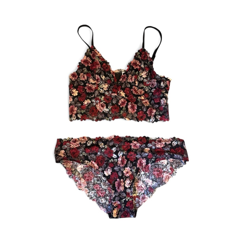 NWOT Old Navy Floral Lace Bralette (L) and Panty (XL) Set